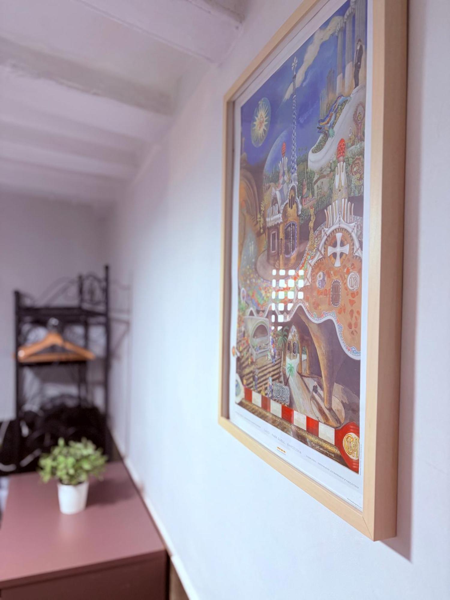Stunning Flat For 6 People 3 Blocks From The Beach Plus Welcome Breakfast Barcelone Extérieur photo