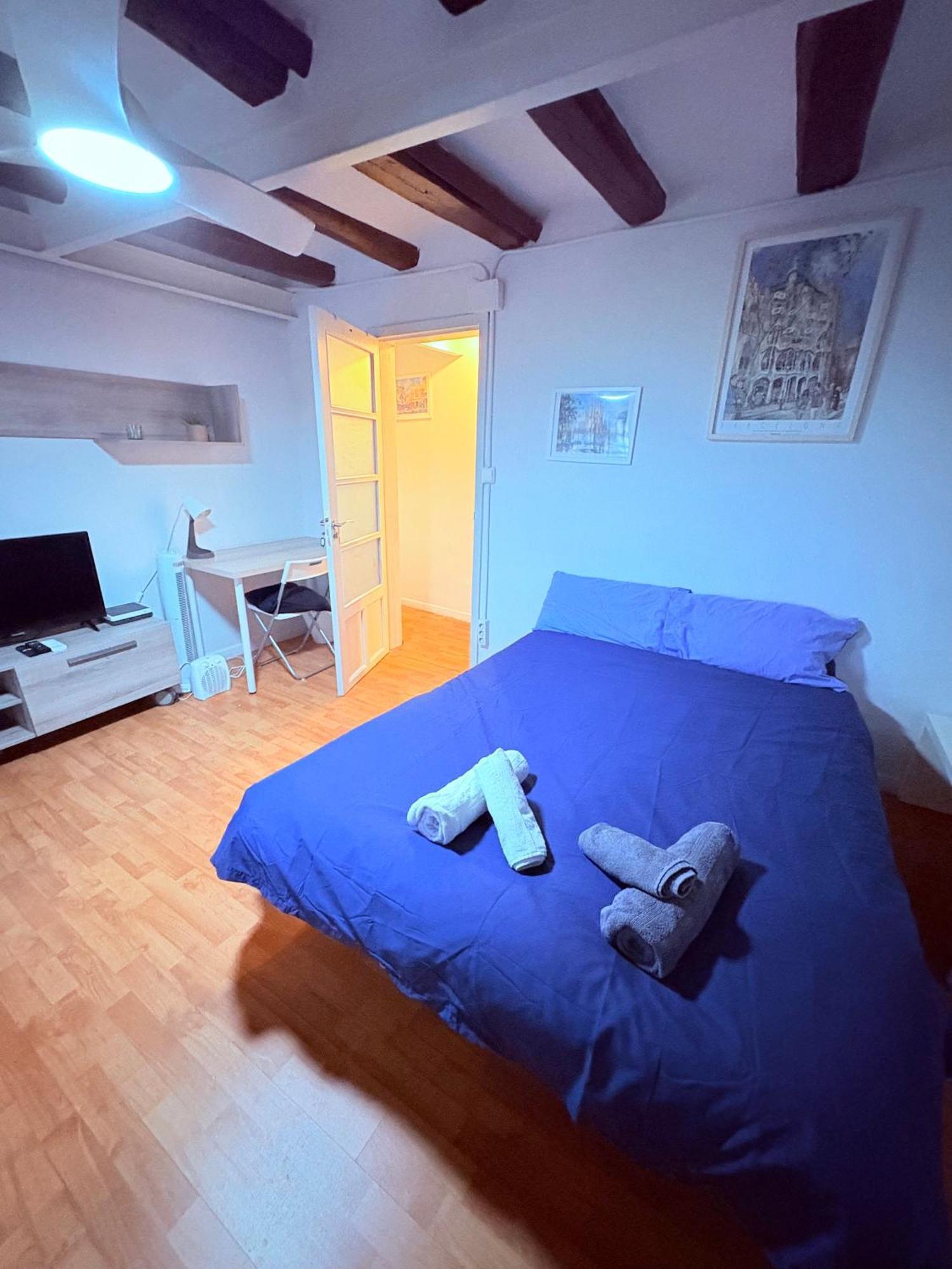 Stunning Flat For 6 People 3 Blocks From The Beach Plus Welcome Breakfast Barcelone Extérieur photo